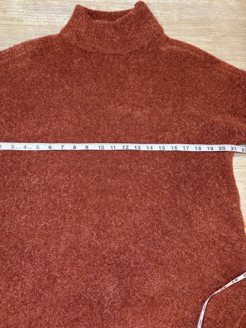 Abercrombie & Fitch rust orange color Turtleneck Sweater women’s medium - Picture 6 of 7